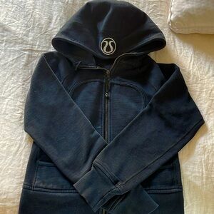 Lululemon Vintage Scuba hoodie, black. Very good condition, size 2-4